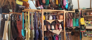    Leather Purses & Handbags